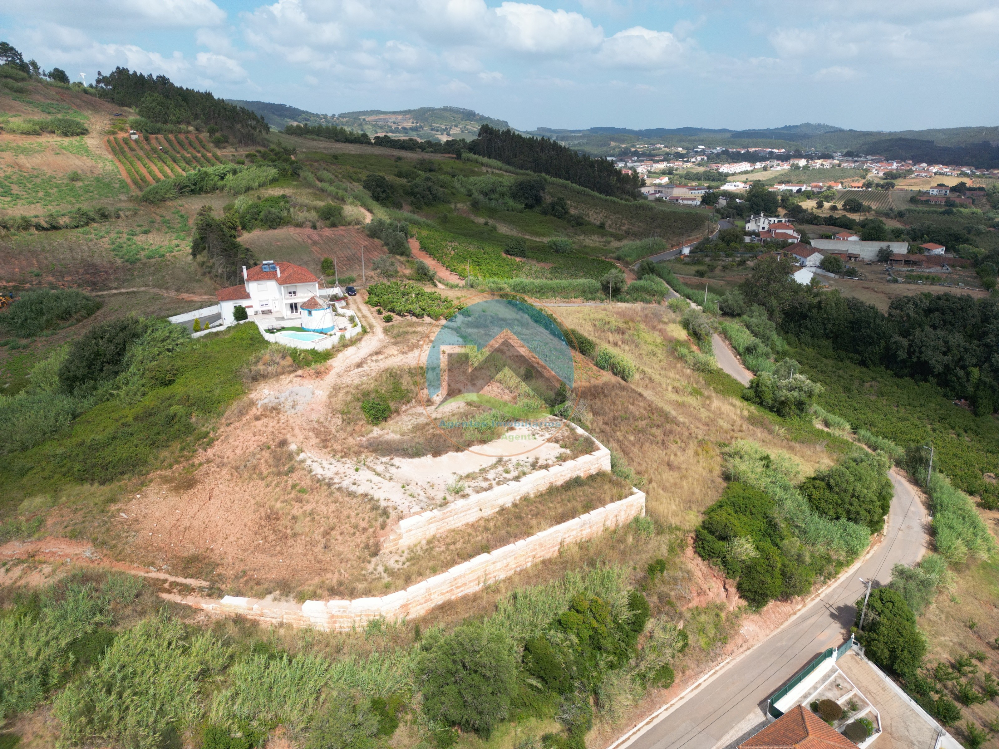 Terreno com Projeto Aprovado para Moradia Contemporânea em Figueiros — Foto 7