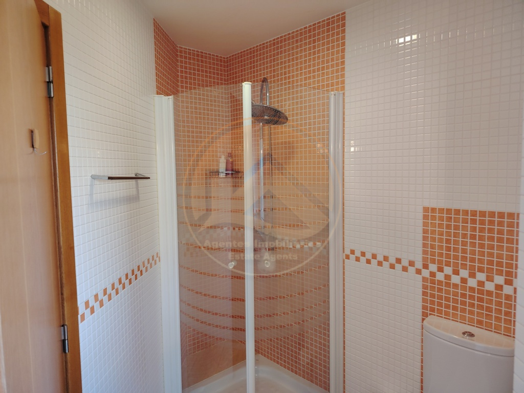 Villa contemporânea com piscina — Foto 55