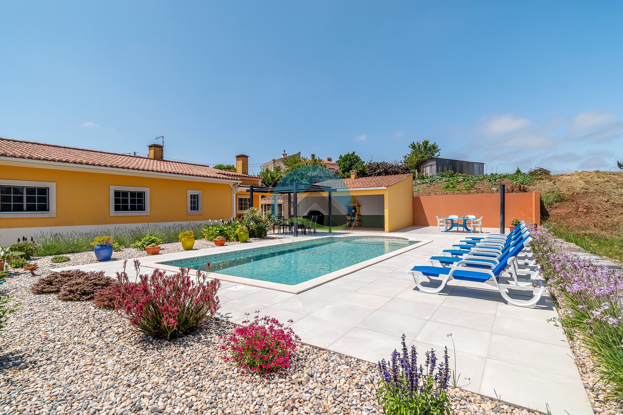Moradia T3 com Piscina e Terreno em Osseira - Carvalhal Benfeito