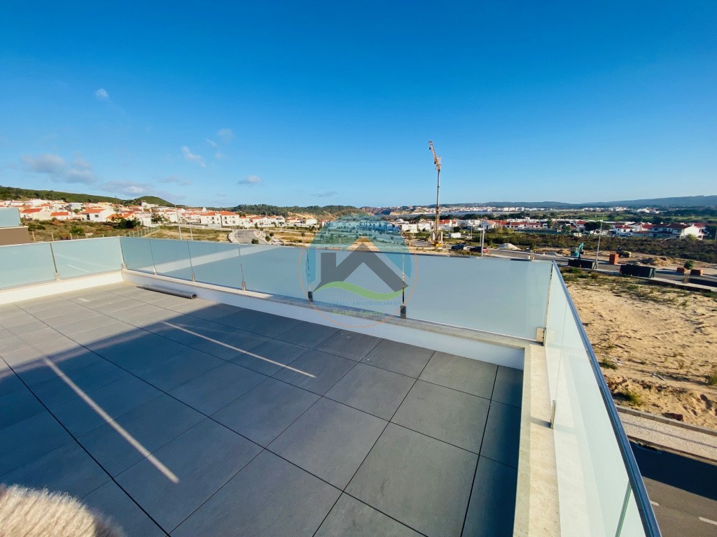 Moradias de qualidade superior com piscina - inseridas em Urbanização junto da praia e mar — Foto 18