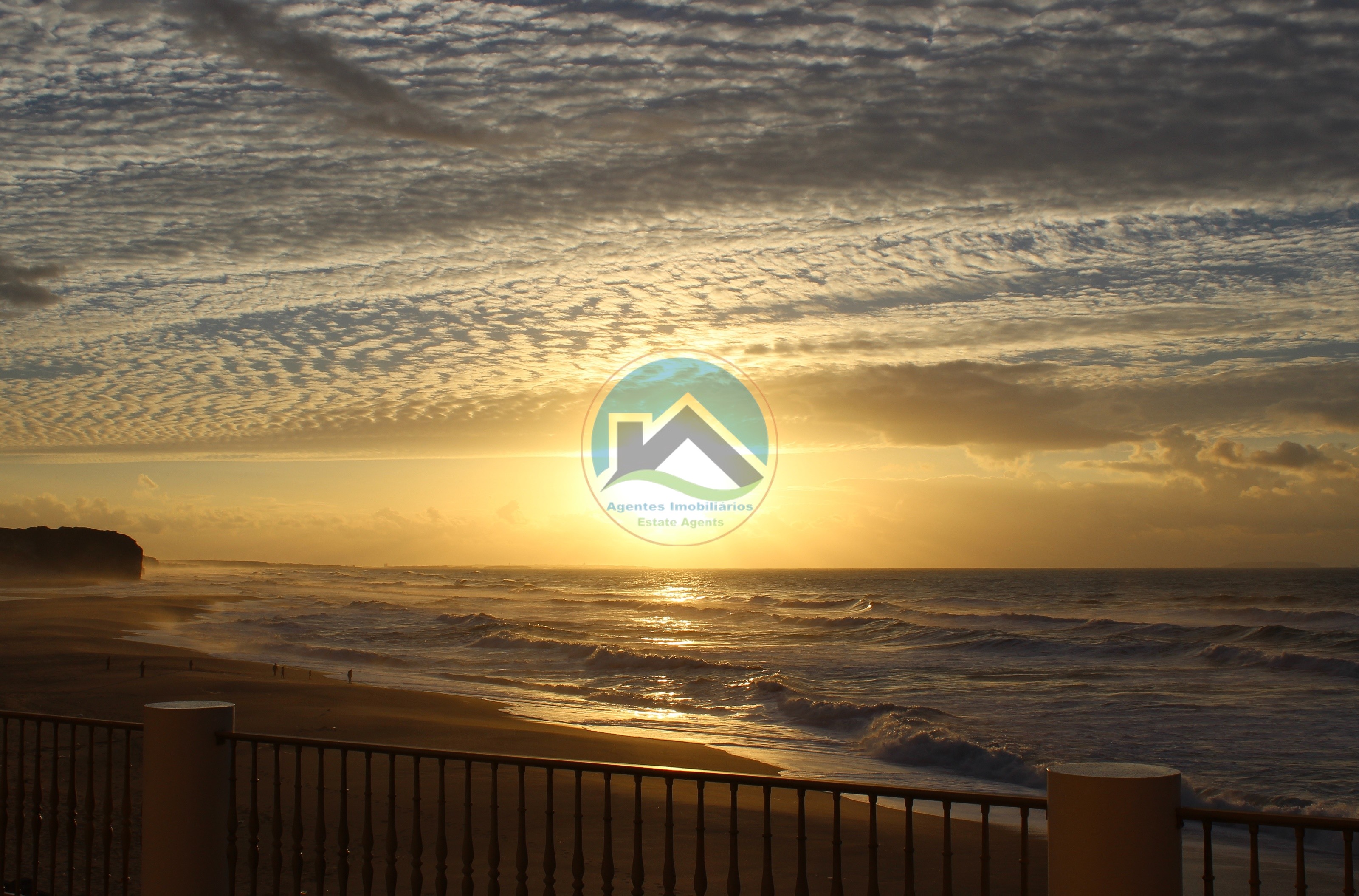 Unidade hoteleira de charme em primeira linha de mar na Foz do