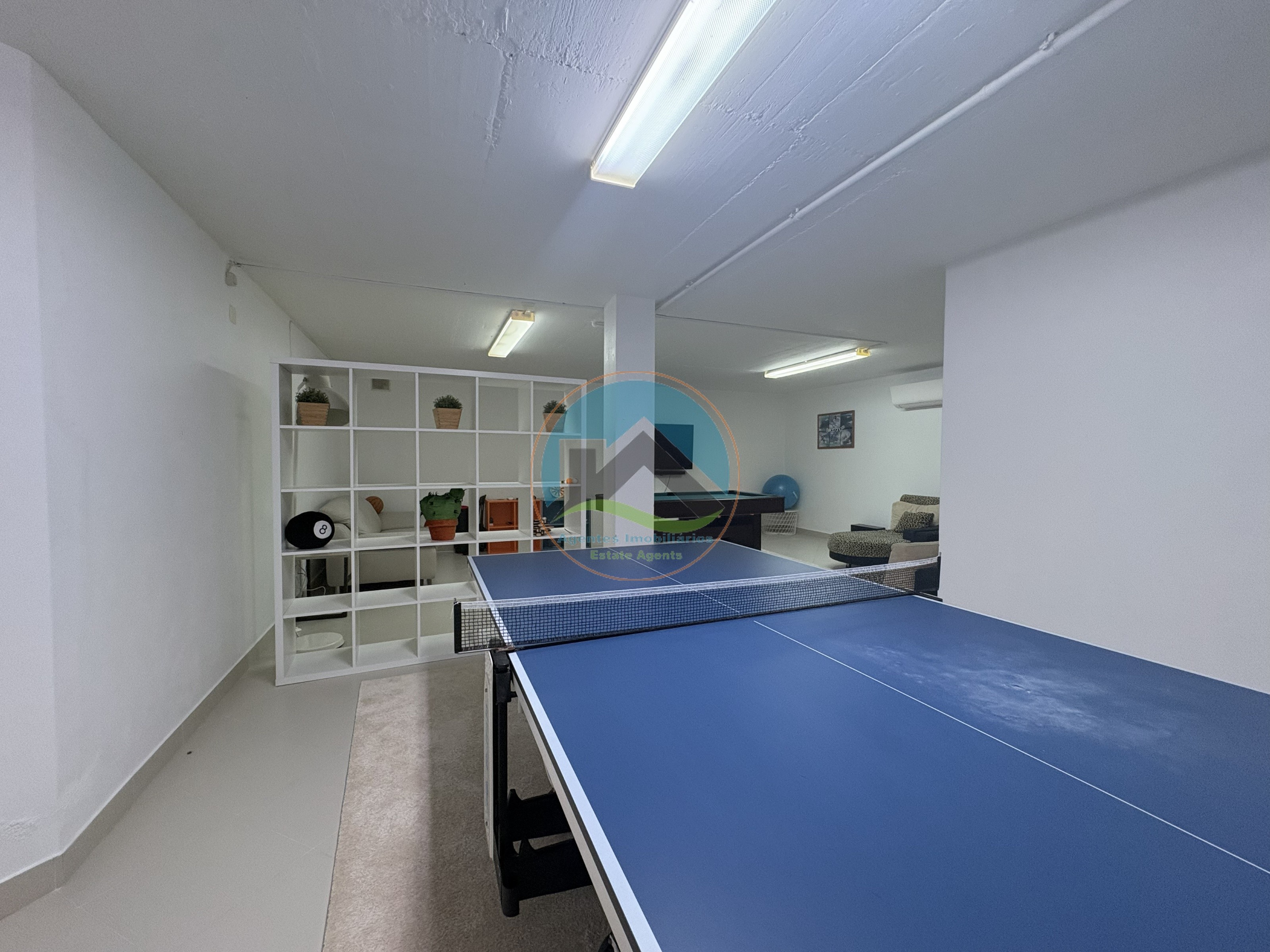 Moradia Contemporânea de Luxo com Vista Deslumbrante sobre a — Foto 34