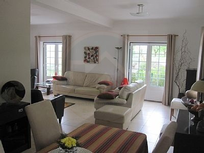 Deslumbrante moradia isolada com piscina — Foto 4