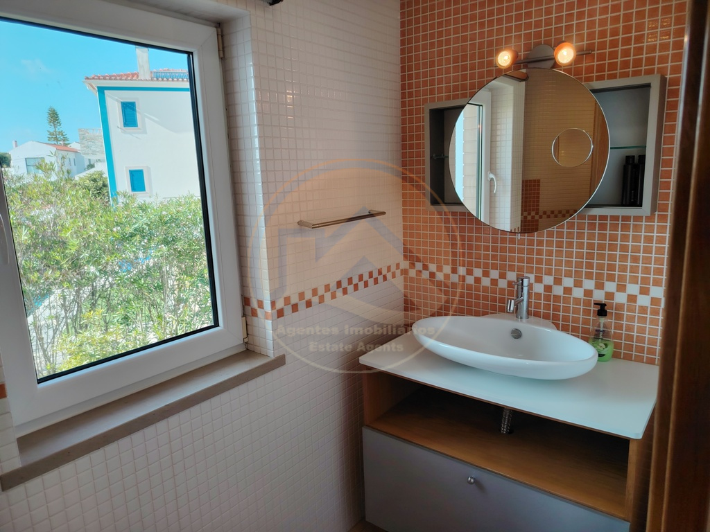 Villa contemporânea com piscina — Foto 53