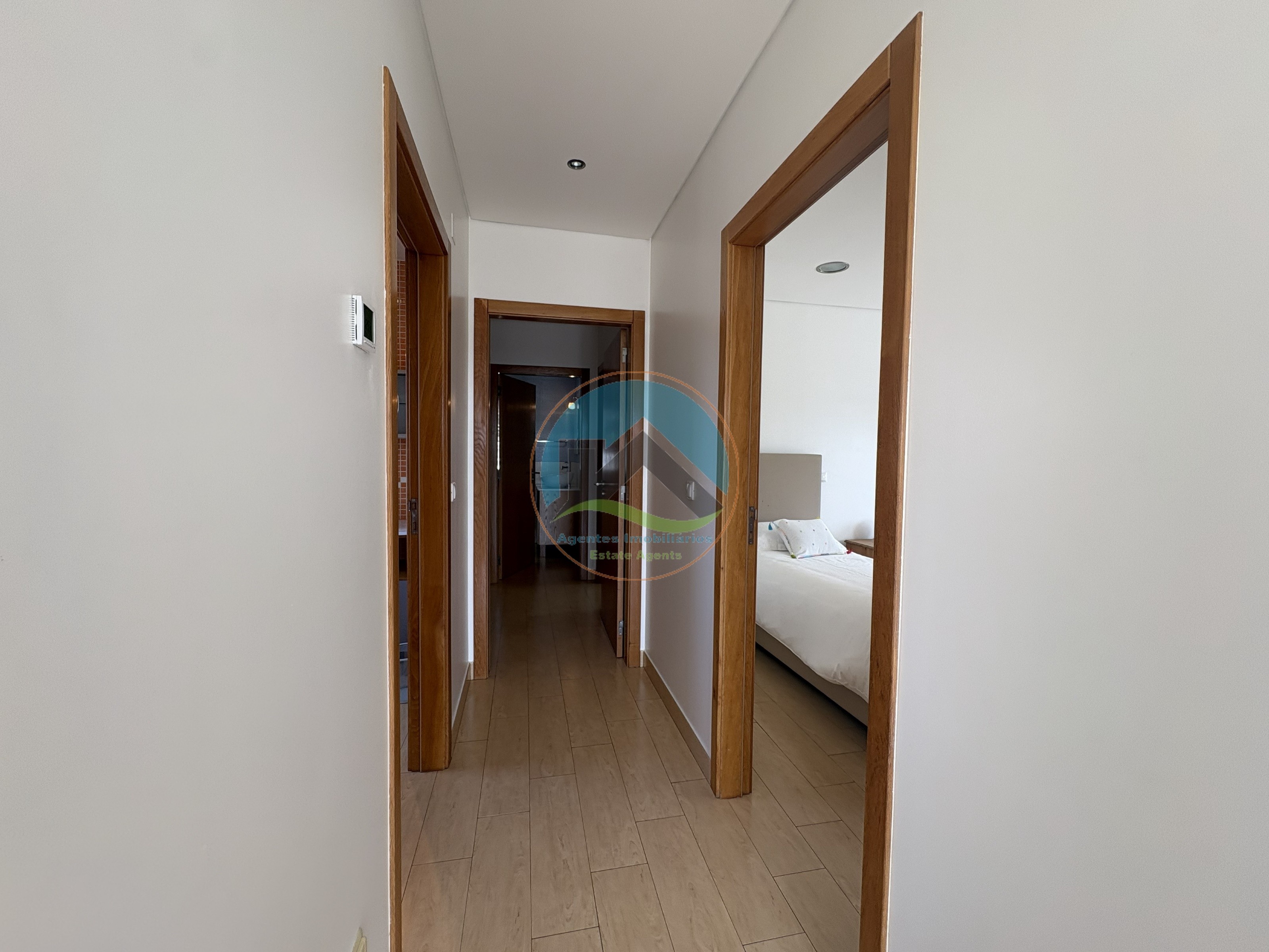 Moradia Contemporânea de Luxo com Vista Deslumbrante sobre a — Foto 45