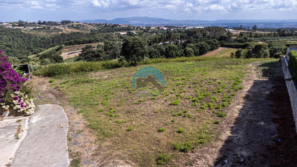 Terreno de 2.480m2 para construção - Usseira, Óbidos