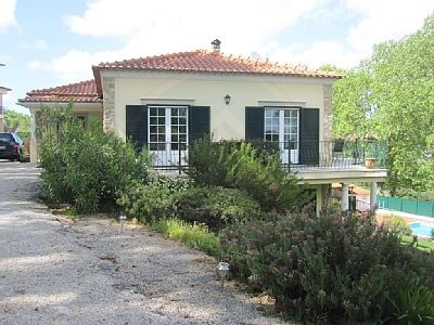 Deslumbrante moradia isolada com piscina — Foto 11
