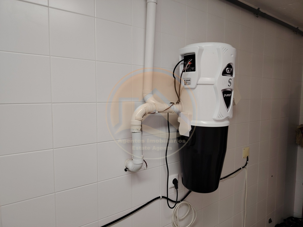 Villa contemporânea com piscina — Foto 69
