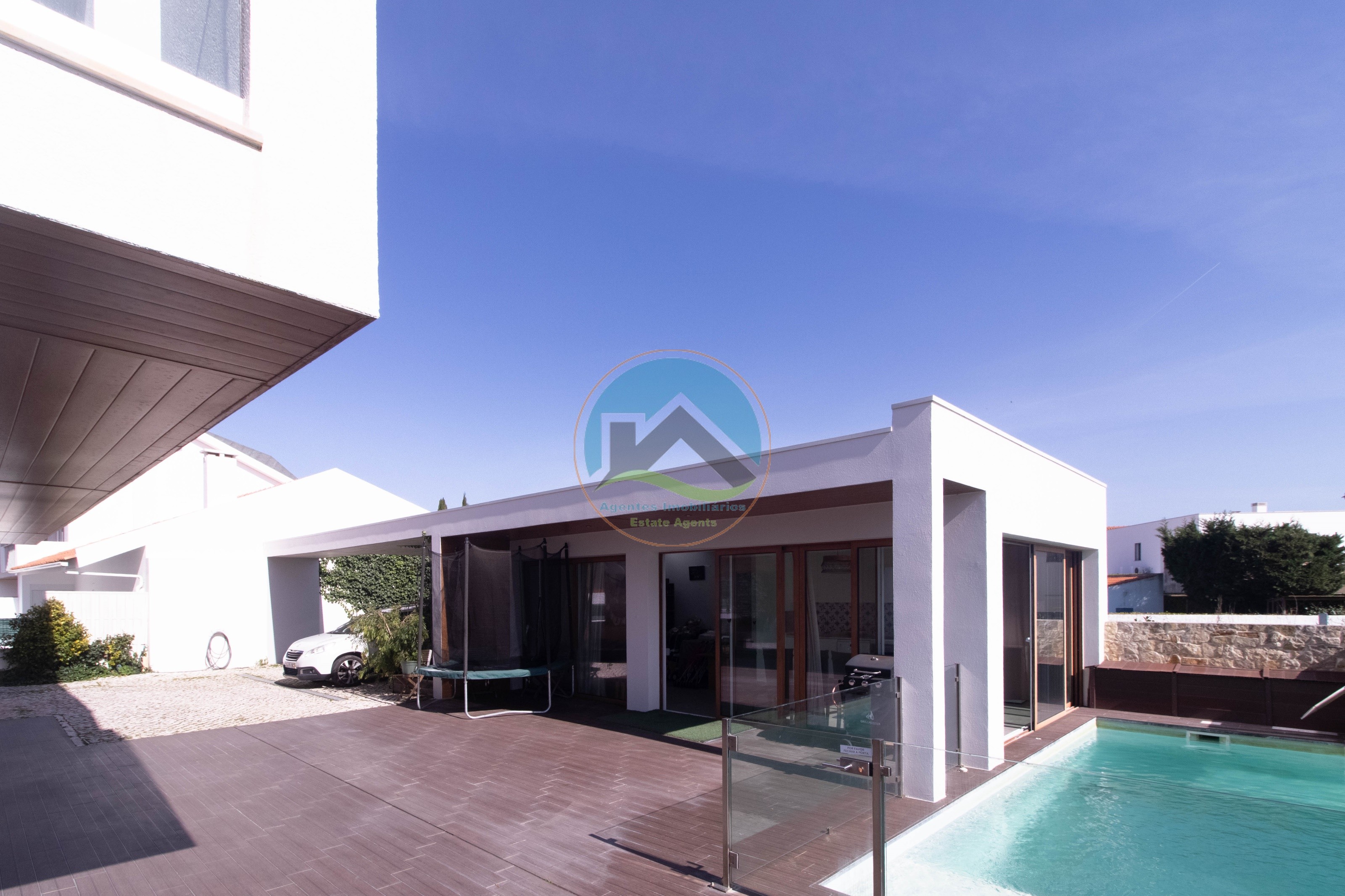 Moradia T4 com Piscina e com Unidades Independentes localizada — Foto 46