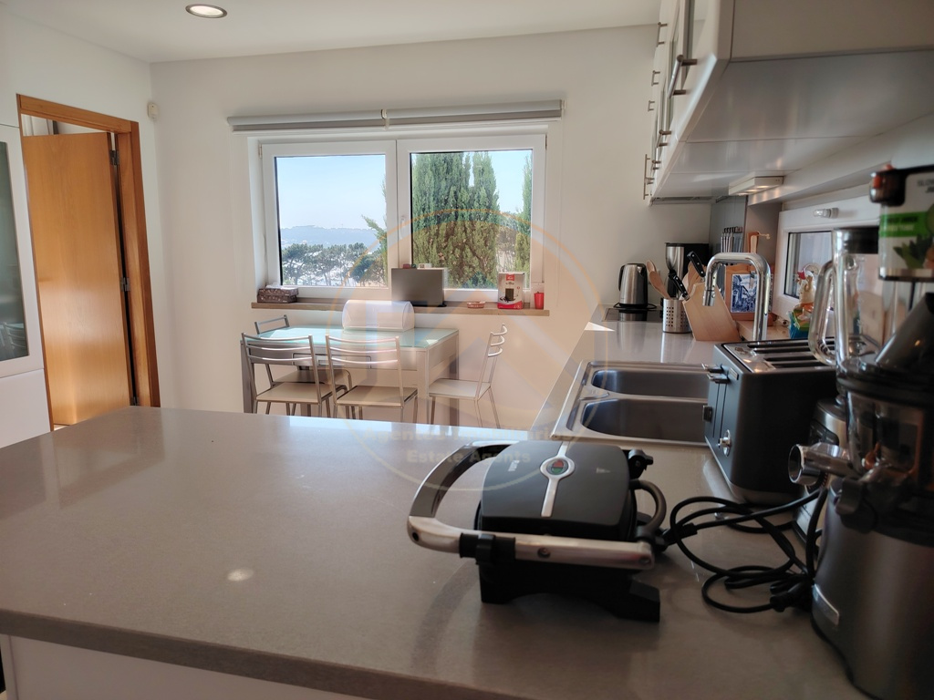 Villa contemporânea com piscina — Foto 33