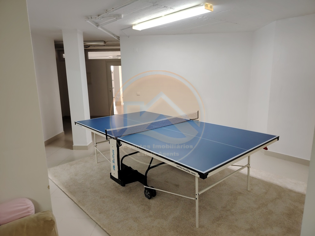 Villa contemporânea com piscina — Foto 64