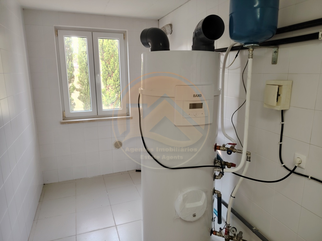 Villa contemporânea com piscina — Foto 68